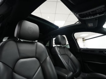 Used Porsche Macan 2019 for sale - 78418519: Photo