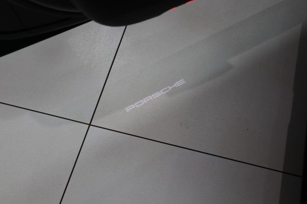 Used Porsche Taycan 2023 for sale - 77080321: Photo 16