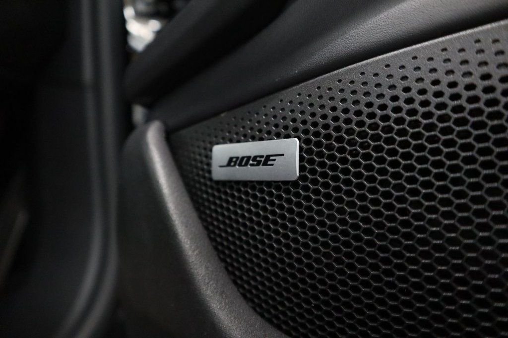 Used Porsche Taycan 2023 for sale - 77080321: Photo 8