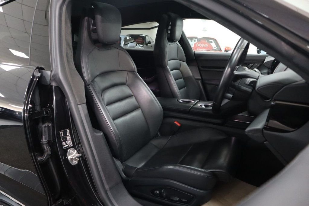 Used Porsche Taycan 2023 for sale - 77080321: Photo 9