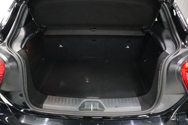 Used Mercedes-Benz A-Class 2018 for sale - 76303733: Photo 9