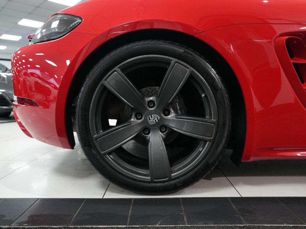 Used Porsche 718 Cayman 2019 for sale - 78008742: Photo 24