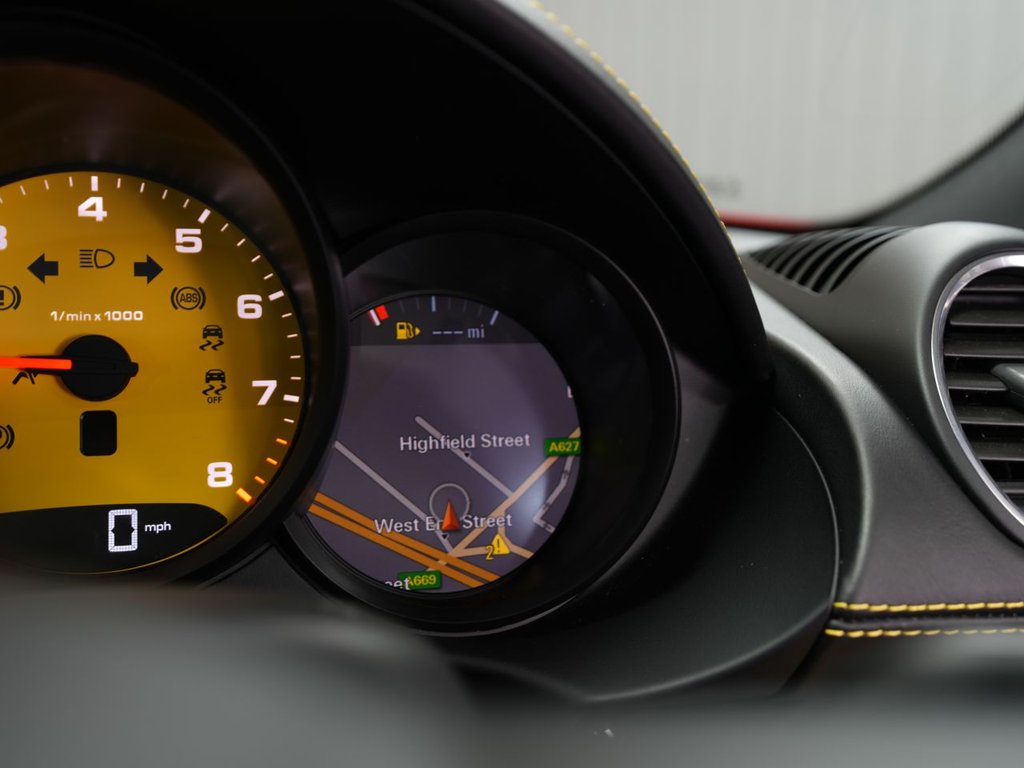 Used Porsche 718 Cayman 2019 for sale - 78008742: Photo 37