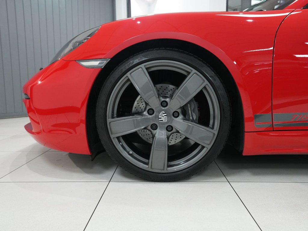 Used Porsche 718 Cayman 2019 for sale - 78008742: Photo 5