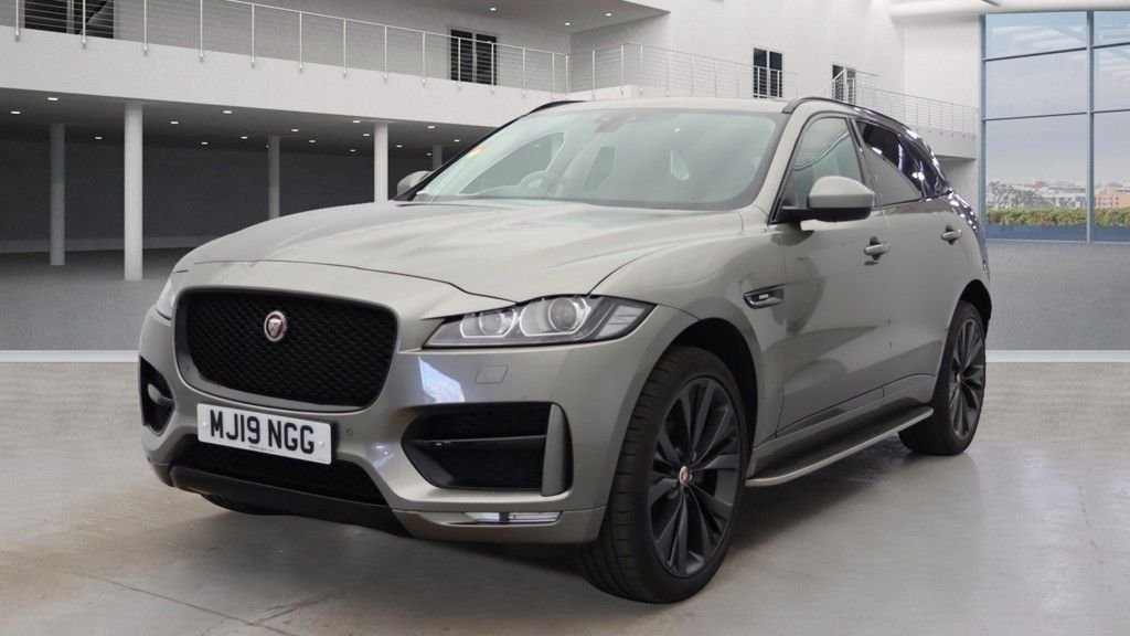 Used Jaguar F-Pace 2019 for sale - 76106036: Photo 2