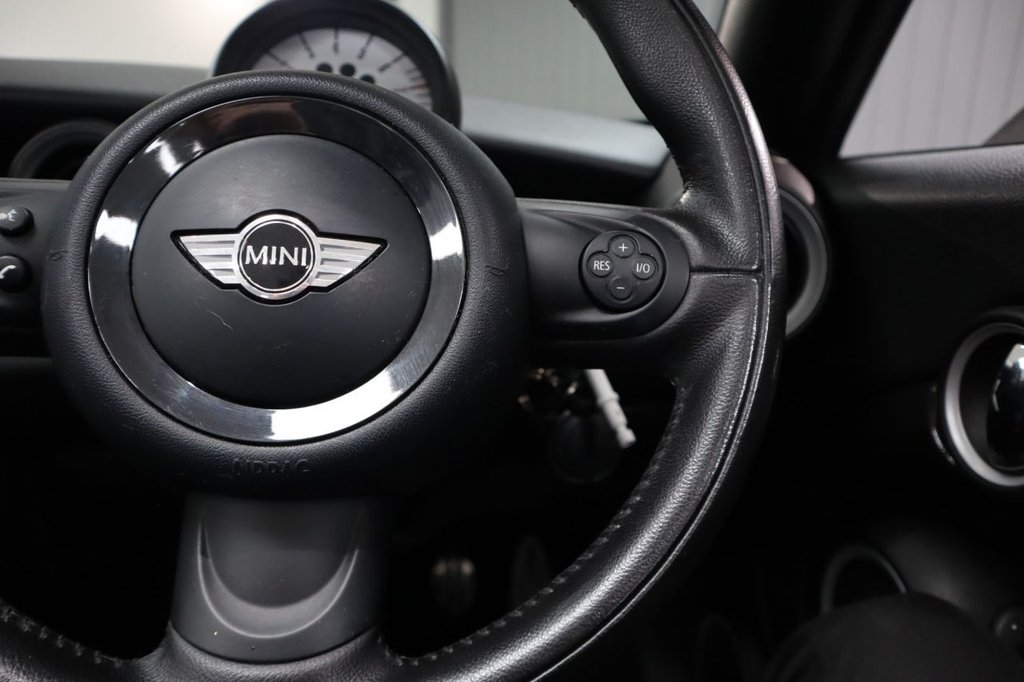 Used MINI Roadster 2012 for sale - 76966189: Photo 21