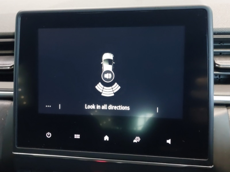 Used Renault Captur 2023 for sale - 77265579: Photo 11