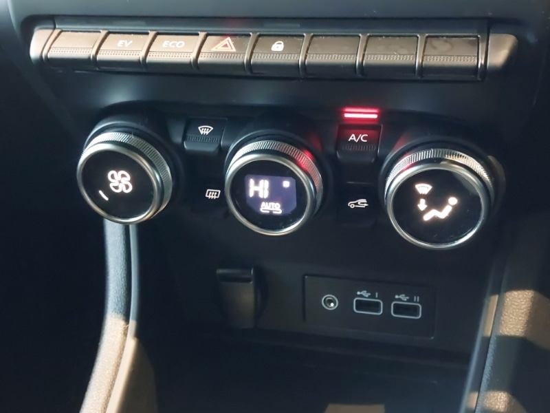 Used Renault Captur 2023 for sale - 77265579: Photo 17