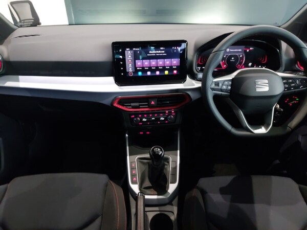 Used SEAT Arona 2023 for sale - 76160323: Photo 2
