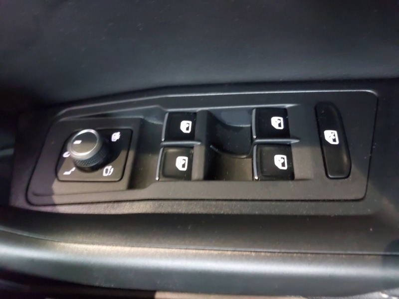 Used Volkswagen T-Roc 2022 for sale - 76970400: Photo 19