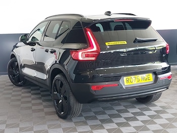 Used Volvo XC40 2025 for sale - 78977015: Photo