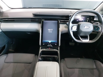 Used Ford Explorer 2024 for sale - 79481028: Photo