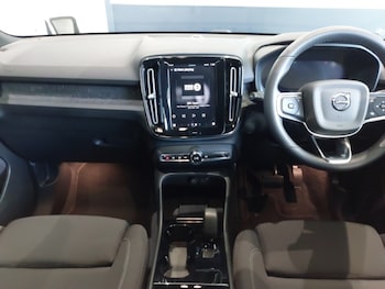 Used Volvo XC40 2022 for sale - 76053926: Photo 2