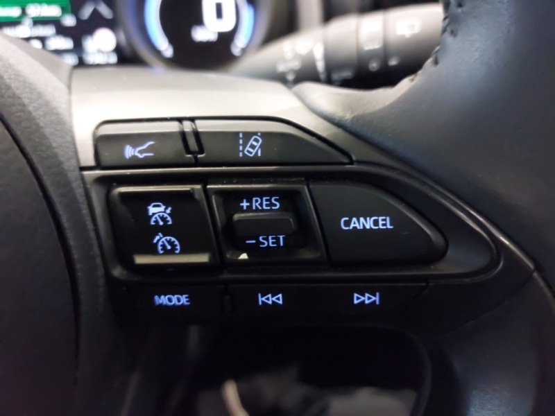 Used Toyota Yaris Cross 2023 for sale - 77852523: Photo 15