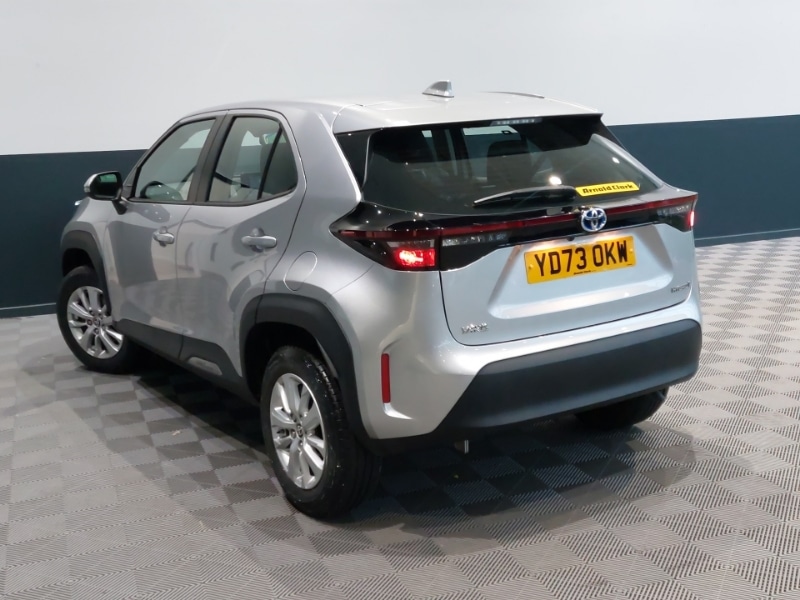 Used Toyota Yaris Cross 2023 for sale - 77852523: Photo 3