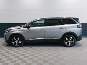 Used Peugeot 5008 2020 for sale - 77300171: Photo