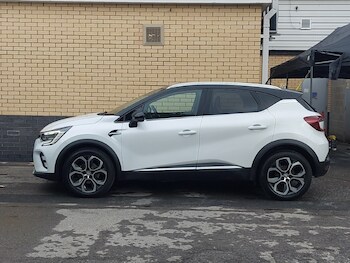 Used Renault Captur 2021 for sale - 77756189: Photo