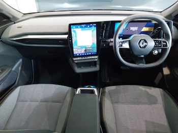 Used Renault Scenic E-Tech 2024 for sale - 75390124: Photo