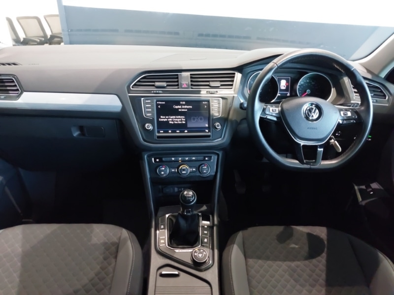 Used Volkswagen Tiguan 2017 for sale - 77495474: Photo 2