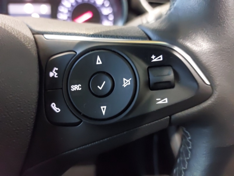 Used Vauxhall Crossland 2023 for sale - 76897850: Photo 15