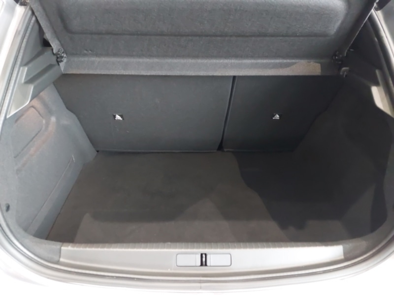 Used Peugeot 208 2021 for sale - 77115121: Photo 8