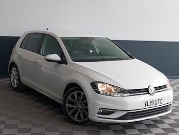Used Volkswagen Golf 2019 for sale - 78778278: Photo