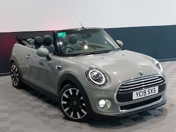 Used MINI Convertible 2019 for sale - 76713700: Photo