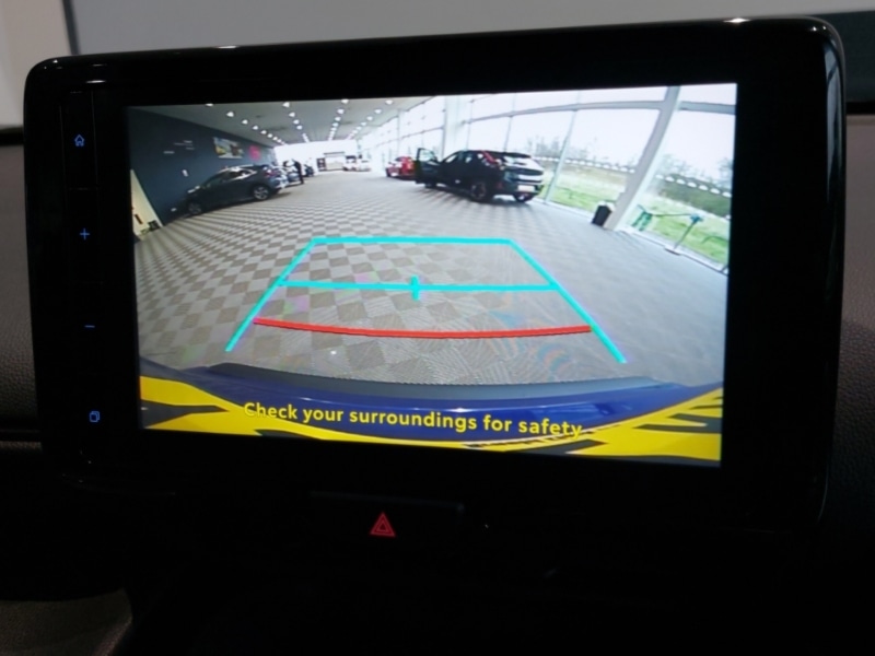 Used Toyota Yaris Cross 2023 for sale - 77938942: Photo 11