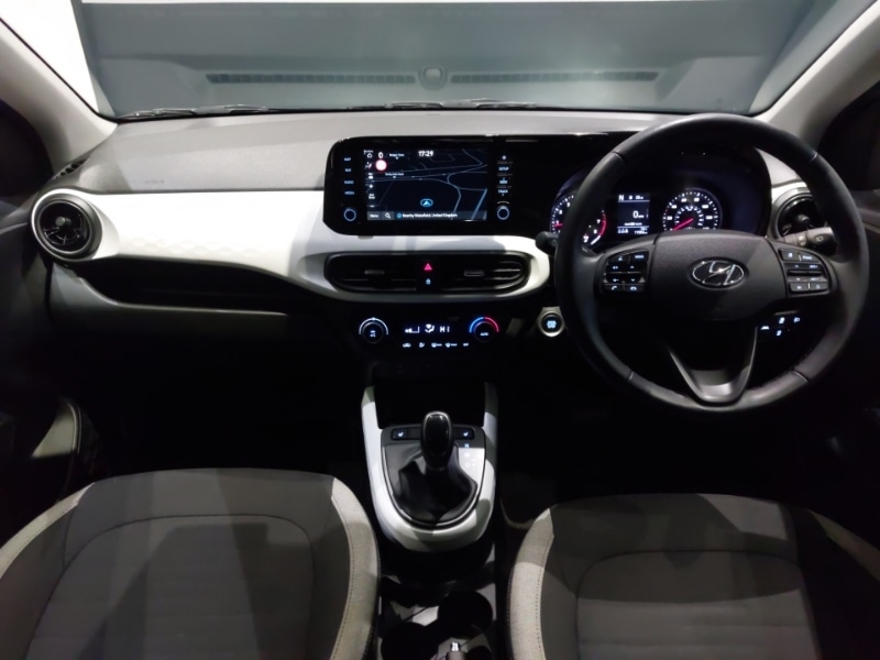 Used Hyundai i10 2023 for sale - 77573202: Photo 2