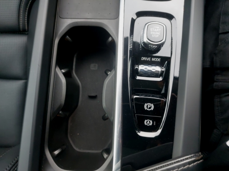 Used Volvo XC60 2021 for sale - 77273389: Photo 13