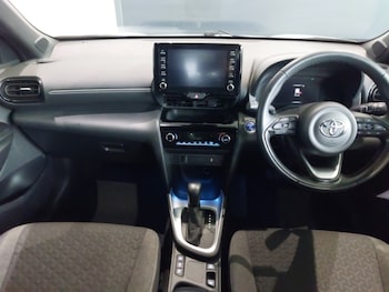 Used Toyota Yaris Cross 2021 for sale - 76199152: Photo