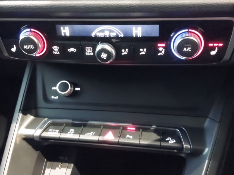 Used Audi Q3 2022 for sale - 77610772: Photo 17