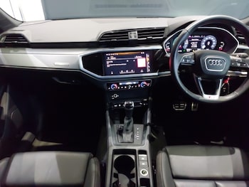 Used Audi Q3 2022 for sale - 77610772: Photo