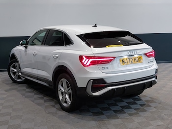 Used Audi Q3 2022 for sale - 77610772: Photo