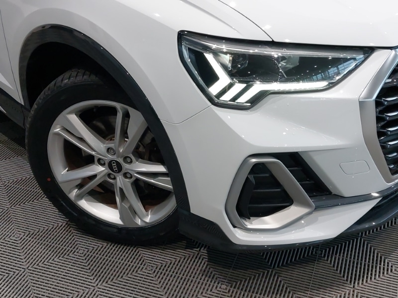 Used Audi Q3 2022 for sale - 77610772: Photo 9