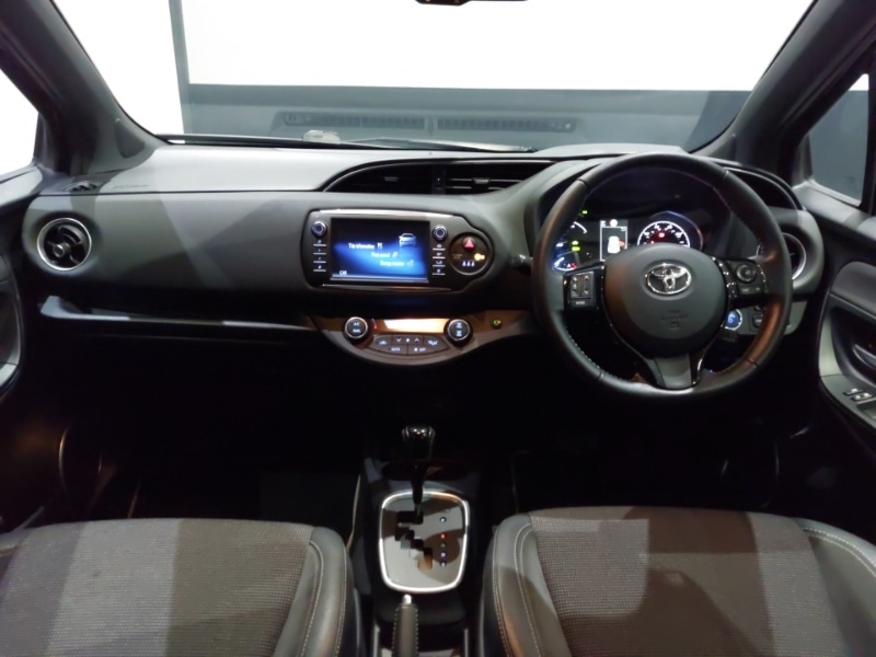 Used Toyota Yaris 2018 for sale - 77126506: Photo 2