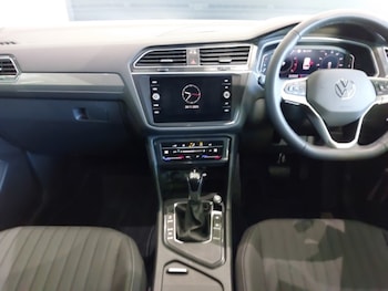 Used Volkswagen Tiguan Allspace 2025 for sale - 76915556: Photo