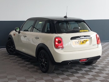 Used MINI Hatch 2017 for sale - 79101122: Photo