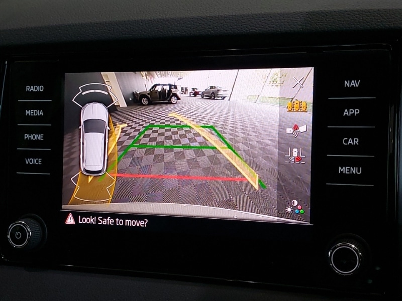 Used Skoda Karoq 2024 for sale - 75976835: Photo 11