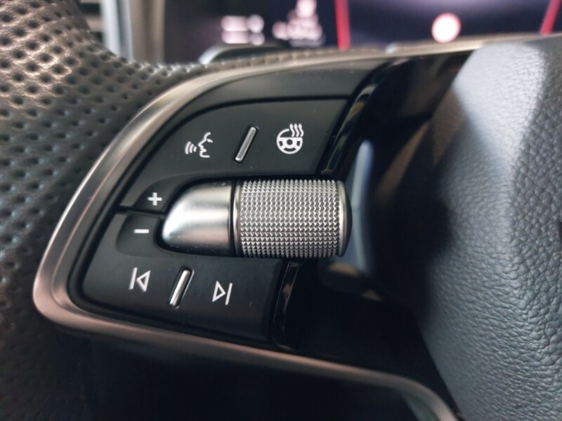 Used Skoda Karoq 2024 for sale - 75976835: Photo 15