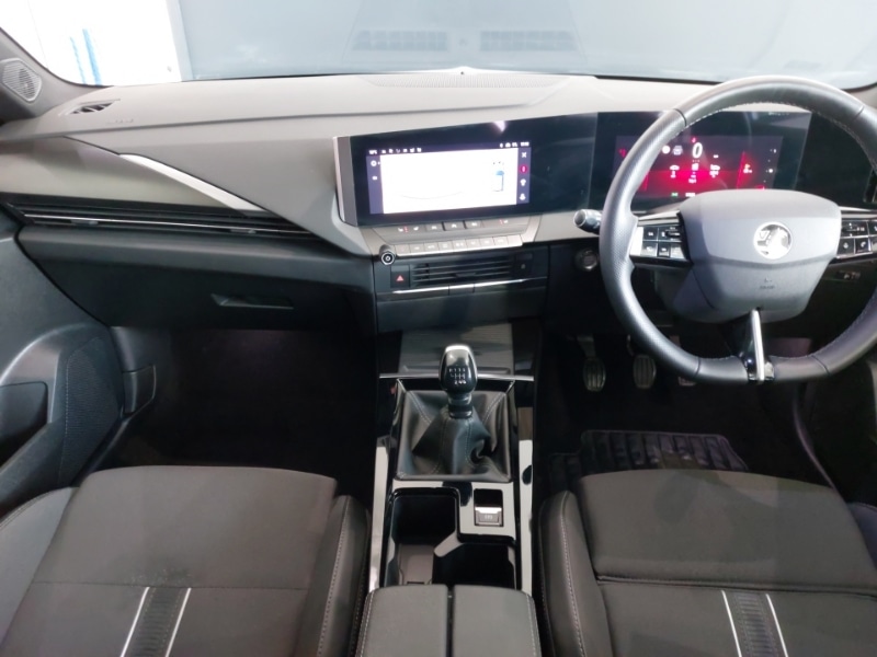 Used Vauxhall Astra 2024 for sale - 78099467: Photo 2