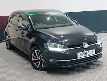 Used Volkswagen Golf 2019 for sale - 76484222: Photo