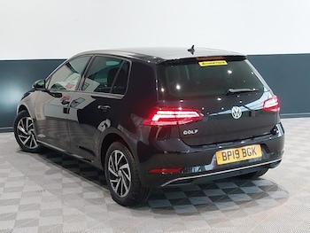 Used Volkswagen Golf 2019 for sale - 76484222: Photo