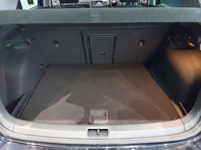 Used Volkswagen Golf 2019 for sale - 76484222: Photo 8