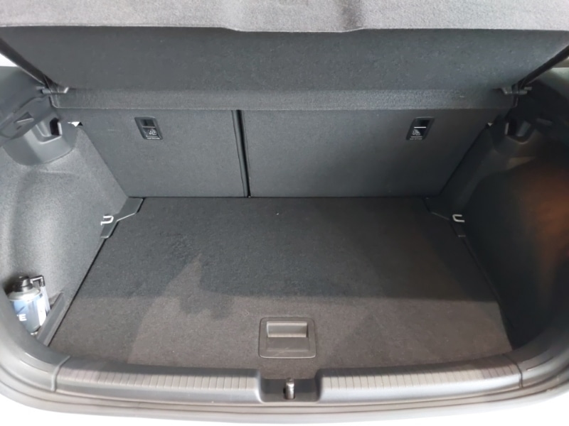 Used Volkswagen Polo 2023 for sale - 77960497: Photo 8