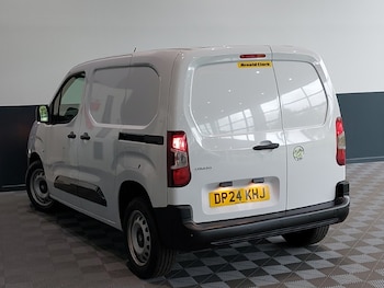 Used Vauxhall Combo 2024 for sale - 76195655: Photo