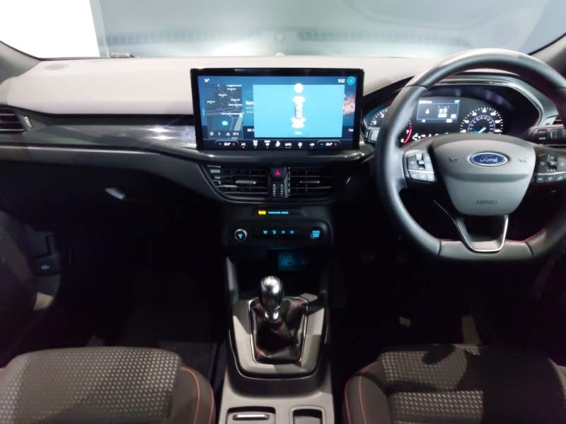 Used Ford Focus 2023 for sale - 77020765: Photo 2