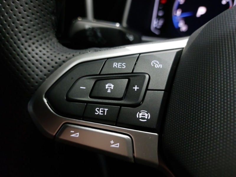 Used Volkswagen T-Roc 2025 for sale - 77028483: Photo 16