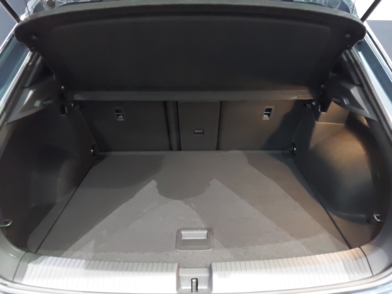 Used Volkswagen T-Roc 2025 for sale - 77028483: Photo 8