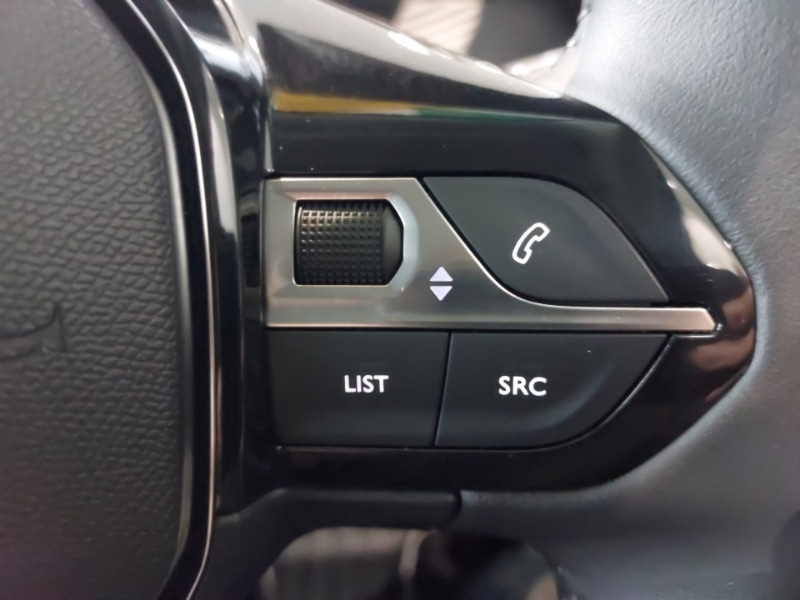 Used Peugeot 2008 2021 for sale - 78033235: Photo 15